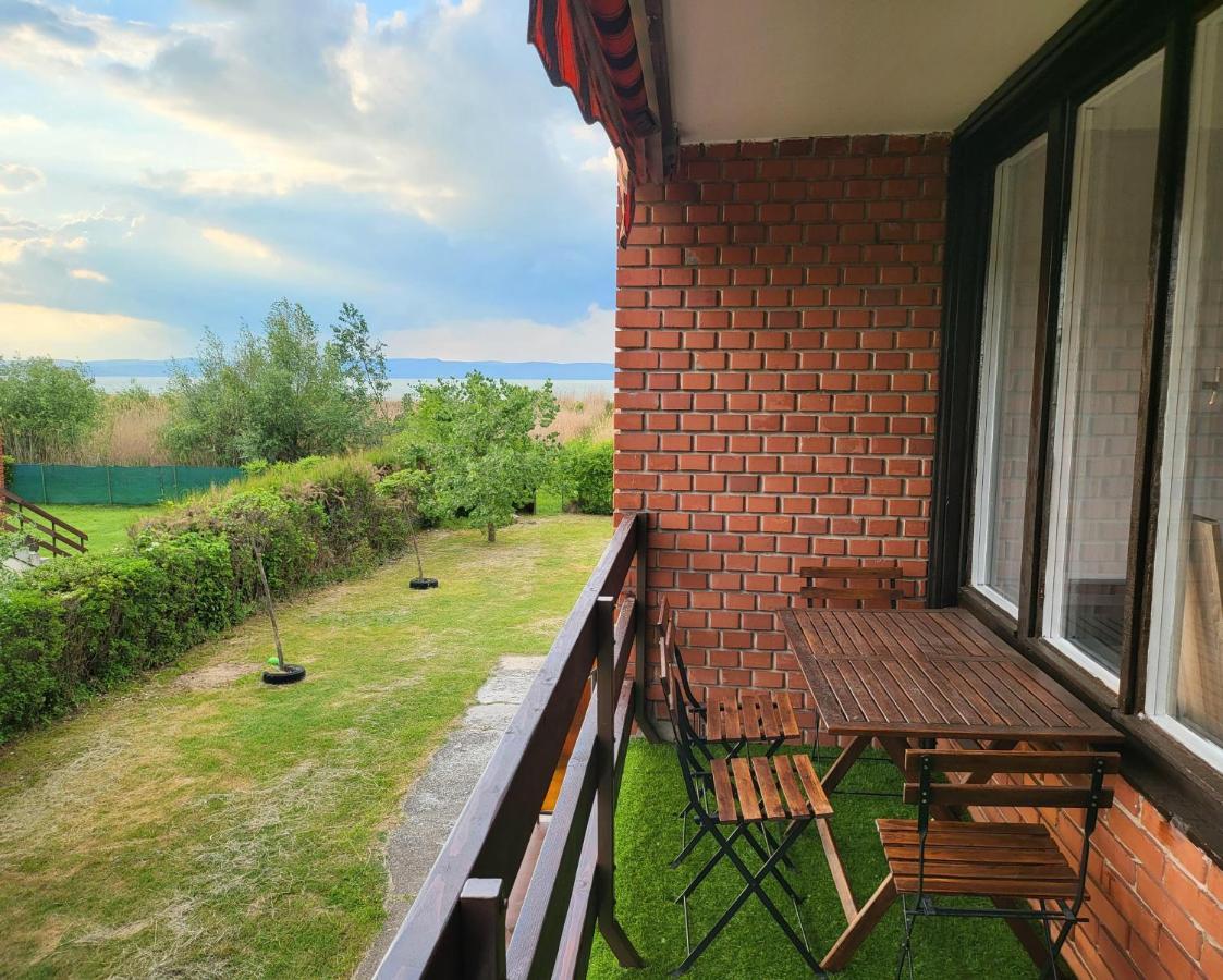 Balatonic Apartman 자르마디 외부 사진