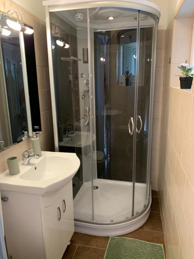 Balatonic Apartman 자르마디 외부 사진